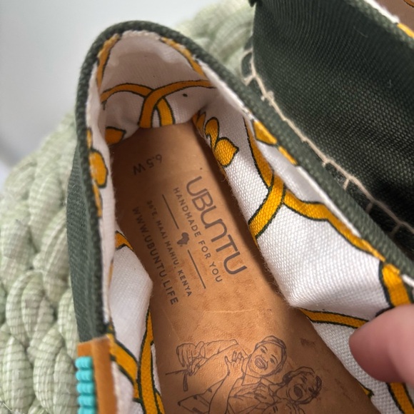 Ubuntu Classic Safari Green Canvas Slip On Handmade Flat Espadrilles NWOB - Picture 8 of 11